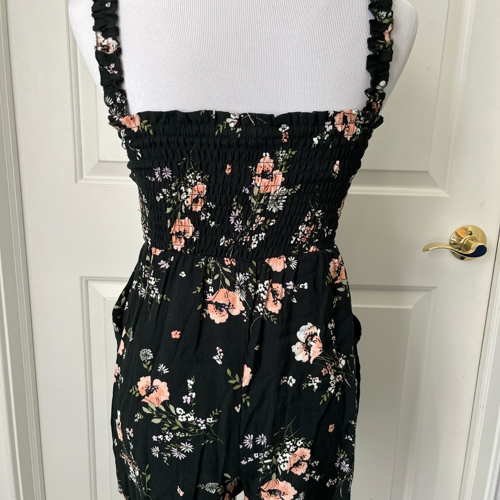 Romper - Picture 3 of 4